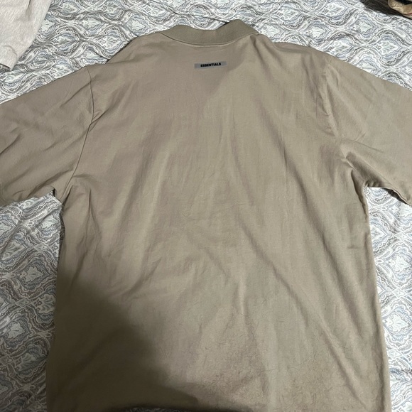 Essentials Polo - Picture 2 of 3